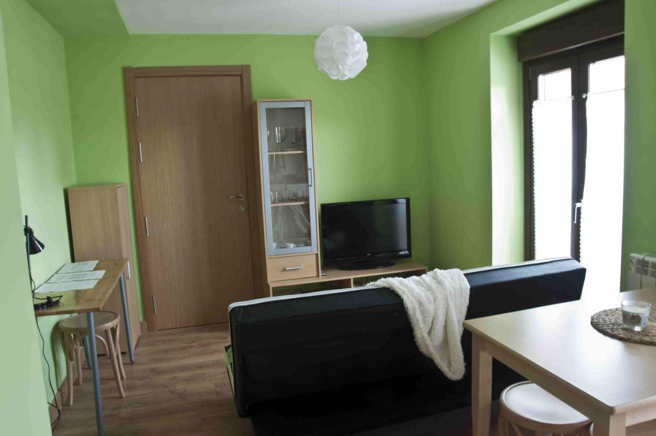 La Casa Del Rebote Apartment Acedo Luaran gambar